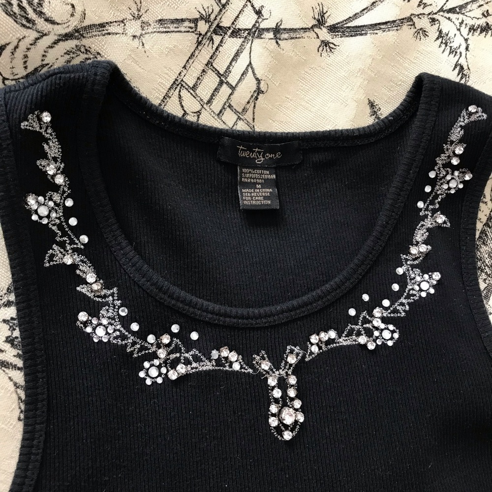 Rhinestone Tee - Picture 2 of 3